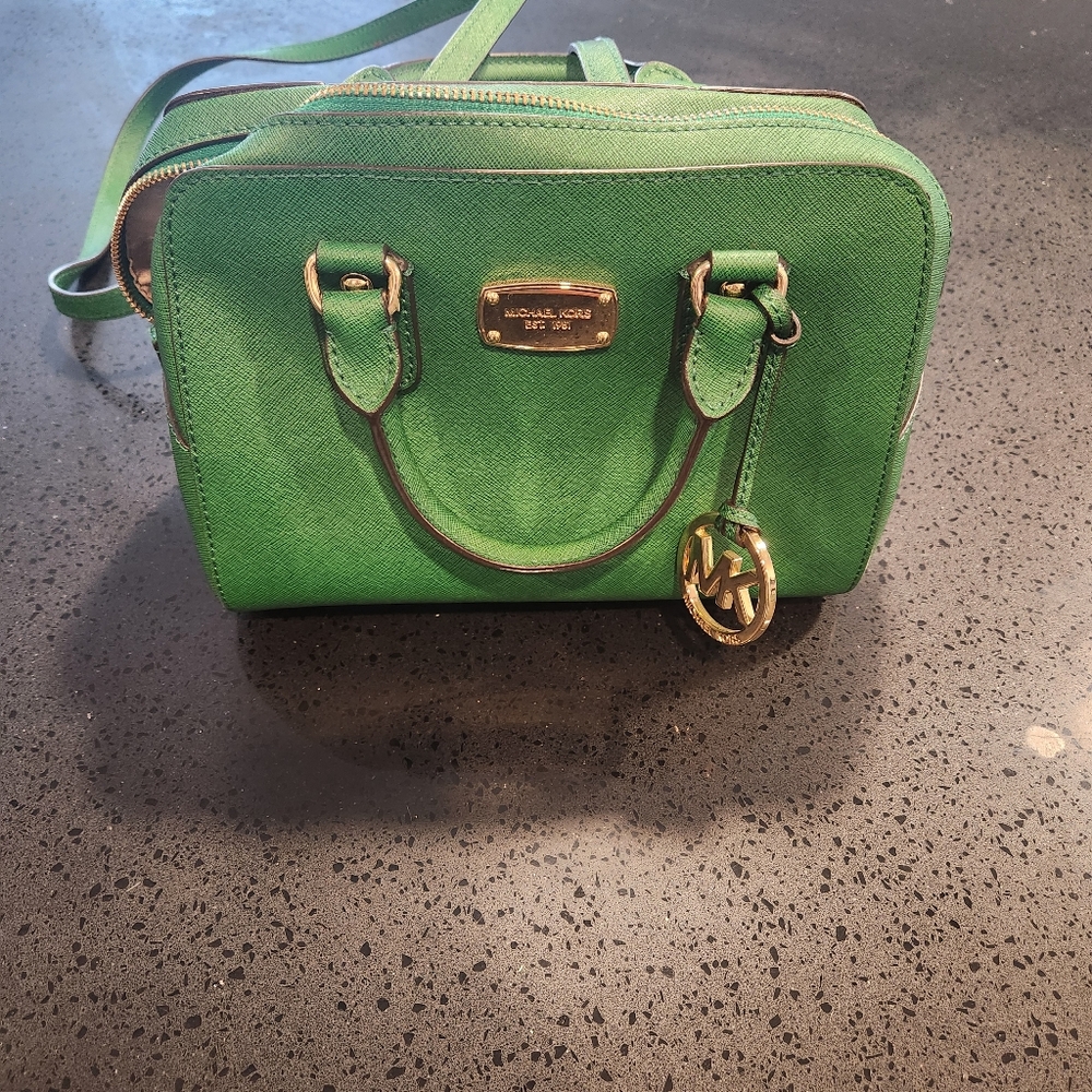 Michael Kors Green Bag - Picture 2 of 10